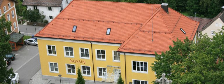 Headerbild comp_11_Rathaus-Teisnach.jpg