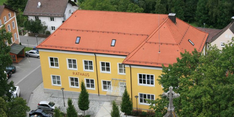 Headerbilder Startseite comp_11_Rathaus-Teisnach.jpg