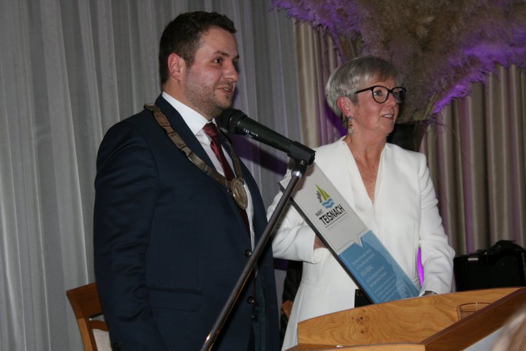 Verleihung Ehrenbürgerwürde Rita Röhrl Verleihung Ehrenbürgerwürde Rita Röhrl