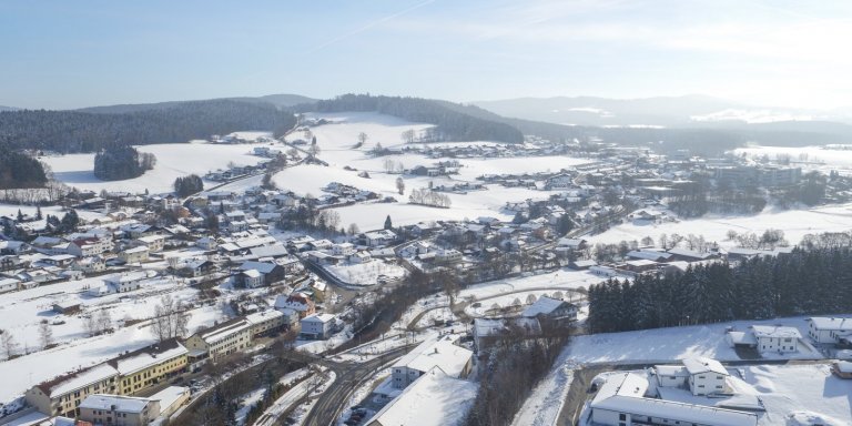 Big_MarktTeisnach_Rathaus_Winter